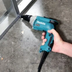 Makita FS2500K 230 V Schroevendraaier -Makita Verkoop fs2500 2