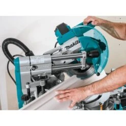 Makita LS1019L 230 V Radiaal Afkortzaag 260 Mm 5 Makita LS1019L 230 V Radiaal Afkortzaag 260 Mm -Makita Verkoop makita ls1019l action shot 2